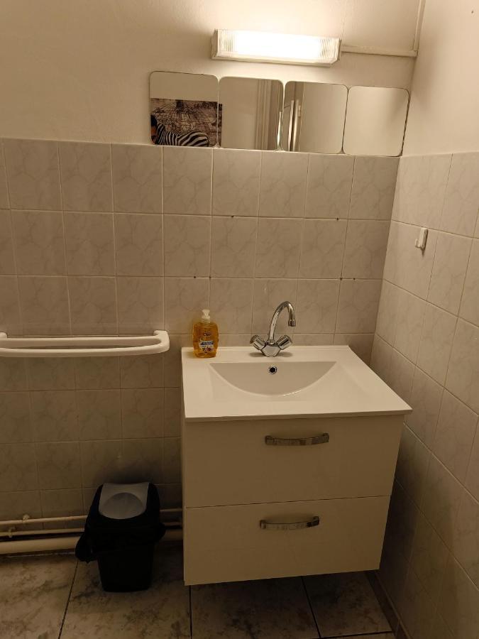 Couturier Lovely Appartement Proche Centre Ville Reims Luaran gambar