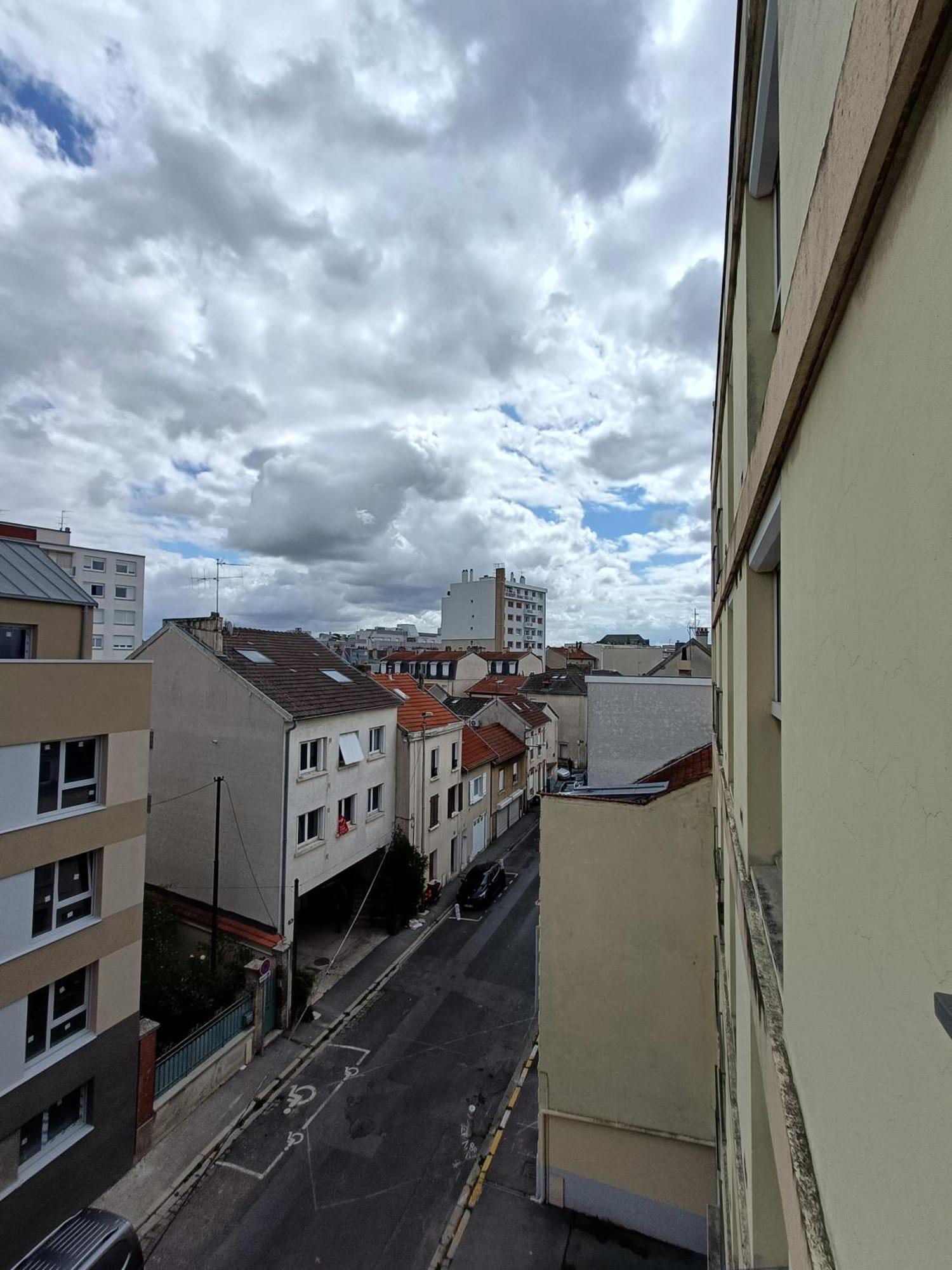 Couturier Lovely Appartement Proche Centre Ville Reims Luaran gambar