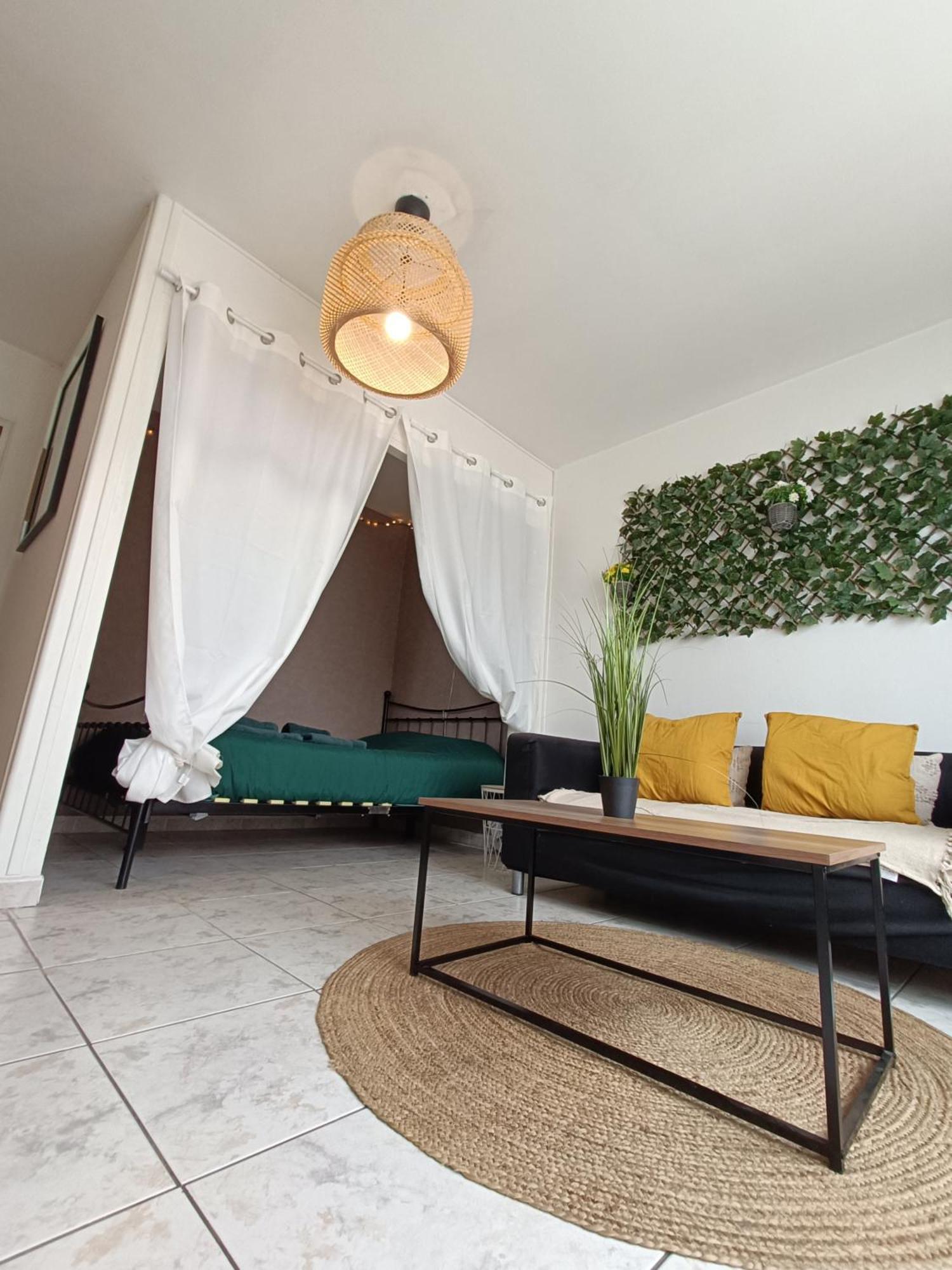 Couturier Lovely Appartement Proche Centre Ville Reims Luaran gambar
